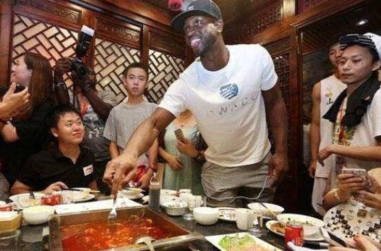 爱上中国美食的NBA球星们